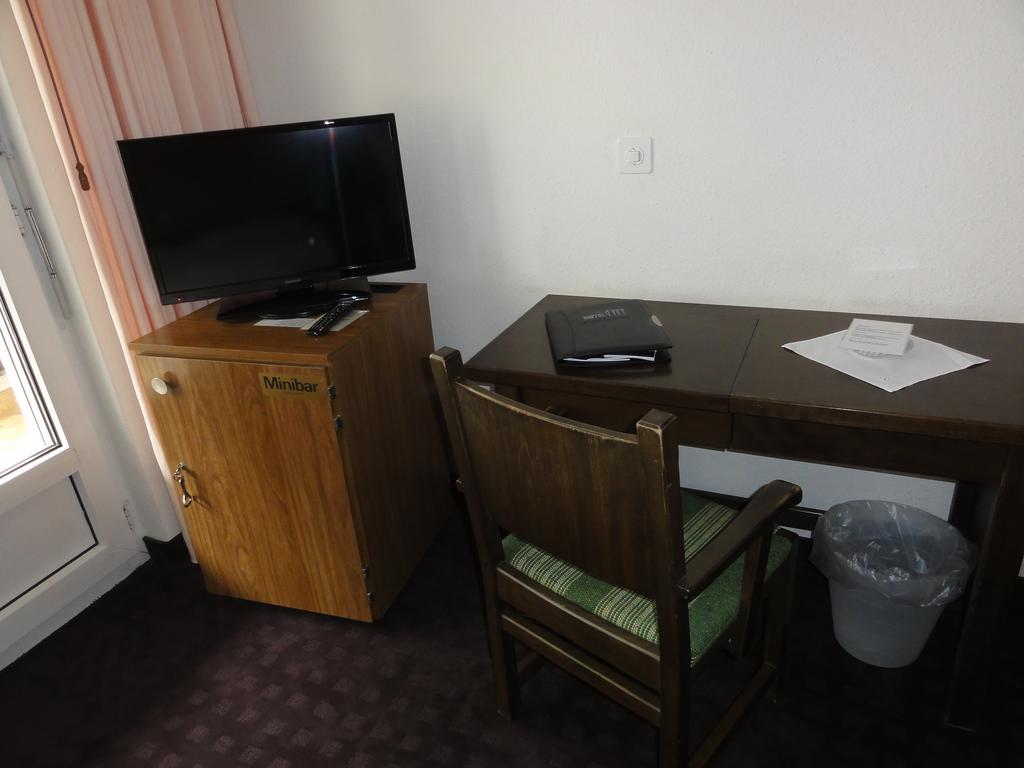 Hotel City Zermatt Room photo